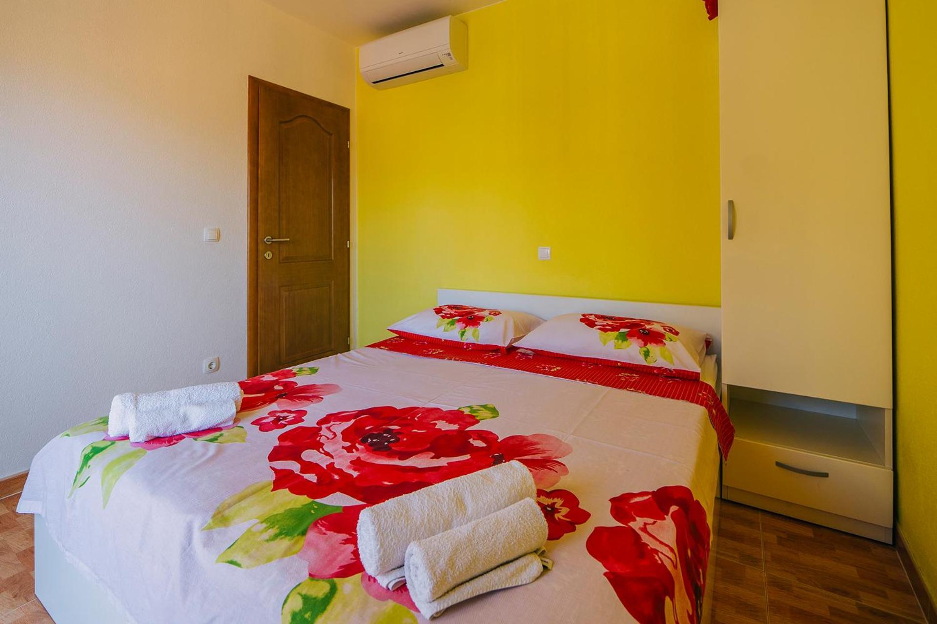 Luxur Centar With Sea View Terrace Apartment Baska Voda Exterior photo